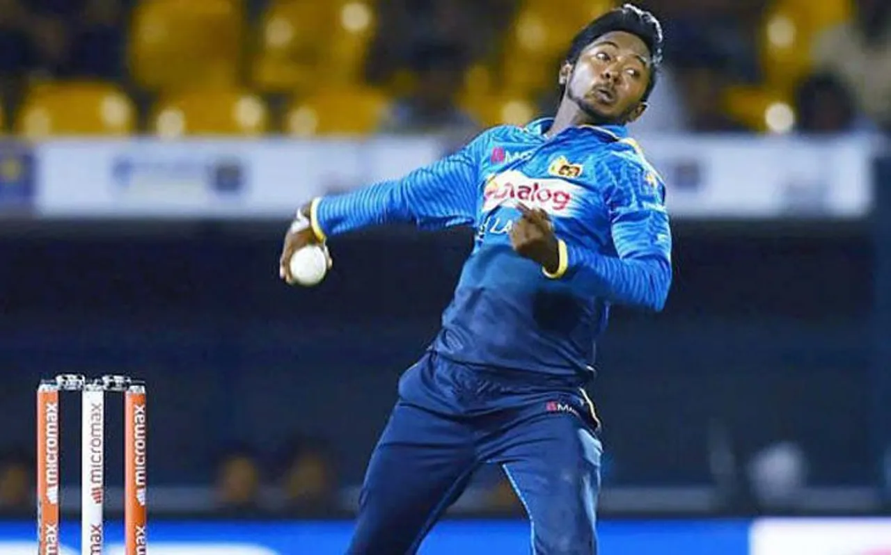 ICC ने दी श्रीलंकाई टीम को राहत, अब अकिला धनंजय कर सकेंगे गेंदबाजी
