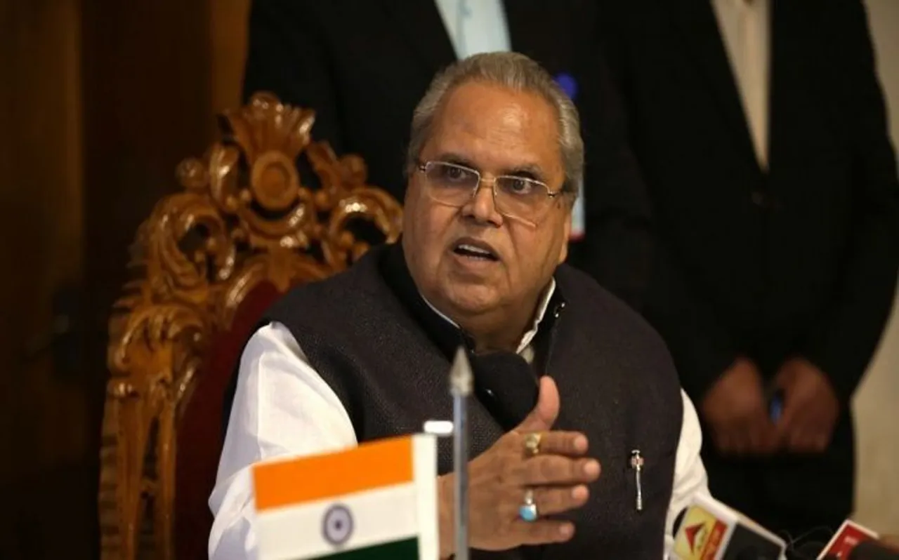 पुलवामा हमले पर सरकार की बड़ी कार्रवाई, 18 अलगाववादी नेताओं और 155 राजनीतिज्ञों की सुरक्षा वापस ली गई