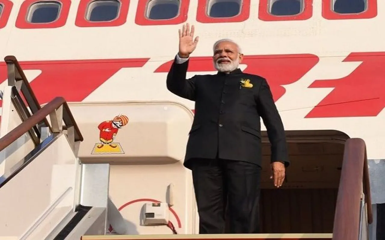 साउथ कोरिया के दो दिवसीय दौरे के बाद भारत पहुंचे पीएम नरेंद्र मोदी