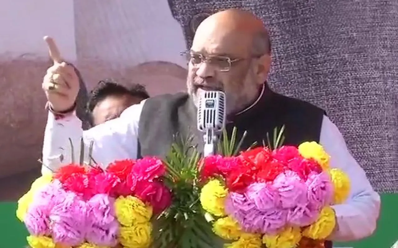 अमित शाह का राहुल गांधी पर वार, कहा- आपके परदादा नेहरू की वजह से कश्मीर के ऐसे हालात