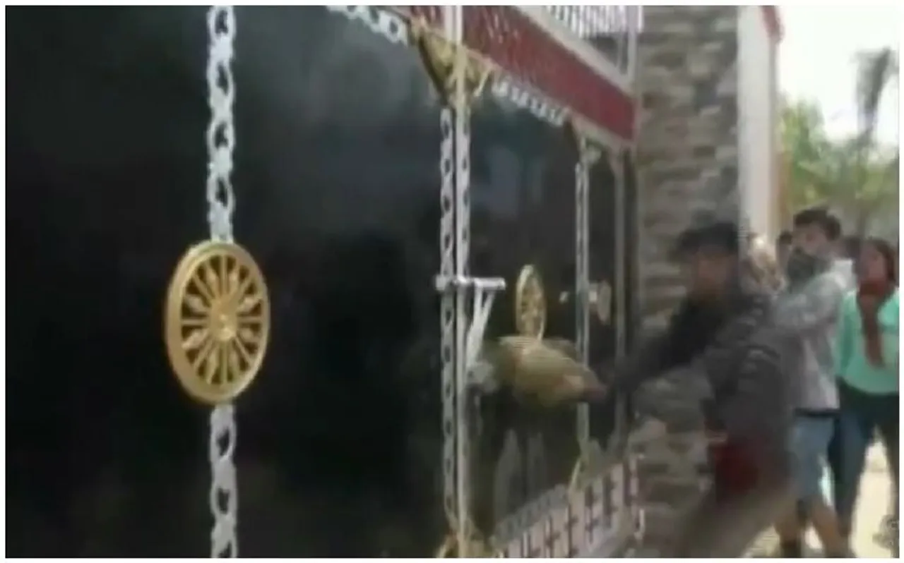अरुणाचल प्रदेश : प्रदर्शनकारियों ने उप मुख्यमंत्री का घर फूंका, धारा 144 की गई लागू