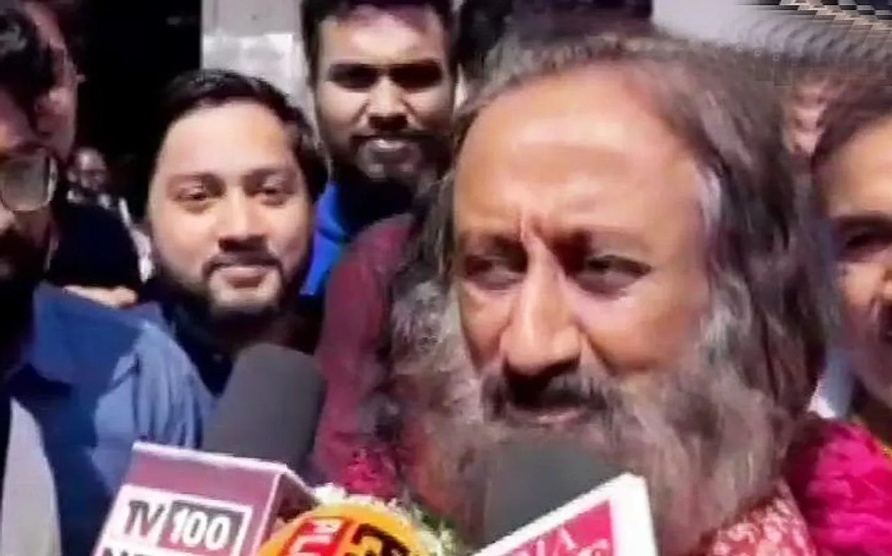 पढ़ें कौन हैं श्रीश्री रविशंकर, जिन्हें सुप्रीम कोर्ट ने मध्यस्थता पैनल का बनाया सदस्य