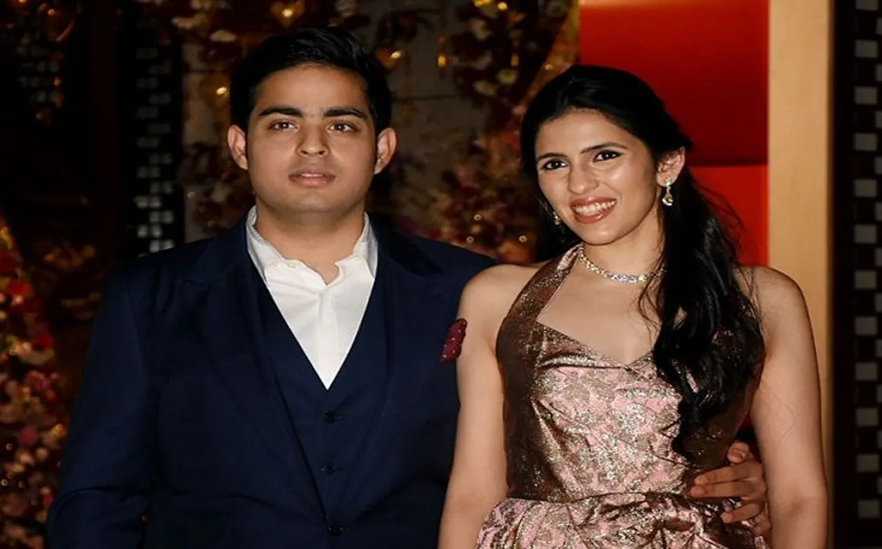 मुकेश अंबानी को आज मिलेगी पहली बहू, श्लोका मेहता के संग 7 फेरे लेंगे आकाश अंबानी