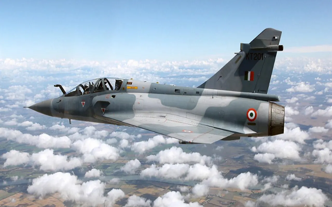 Air Strike के बाद भारतीय वायुसेना ने ये ट्वीट कर किया पाकिस्तान पर हमला
