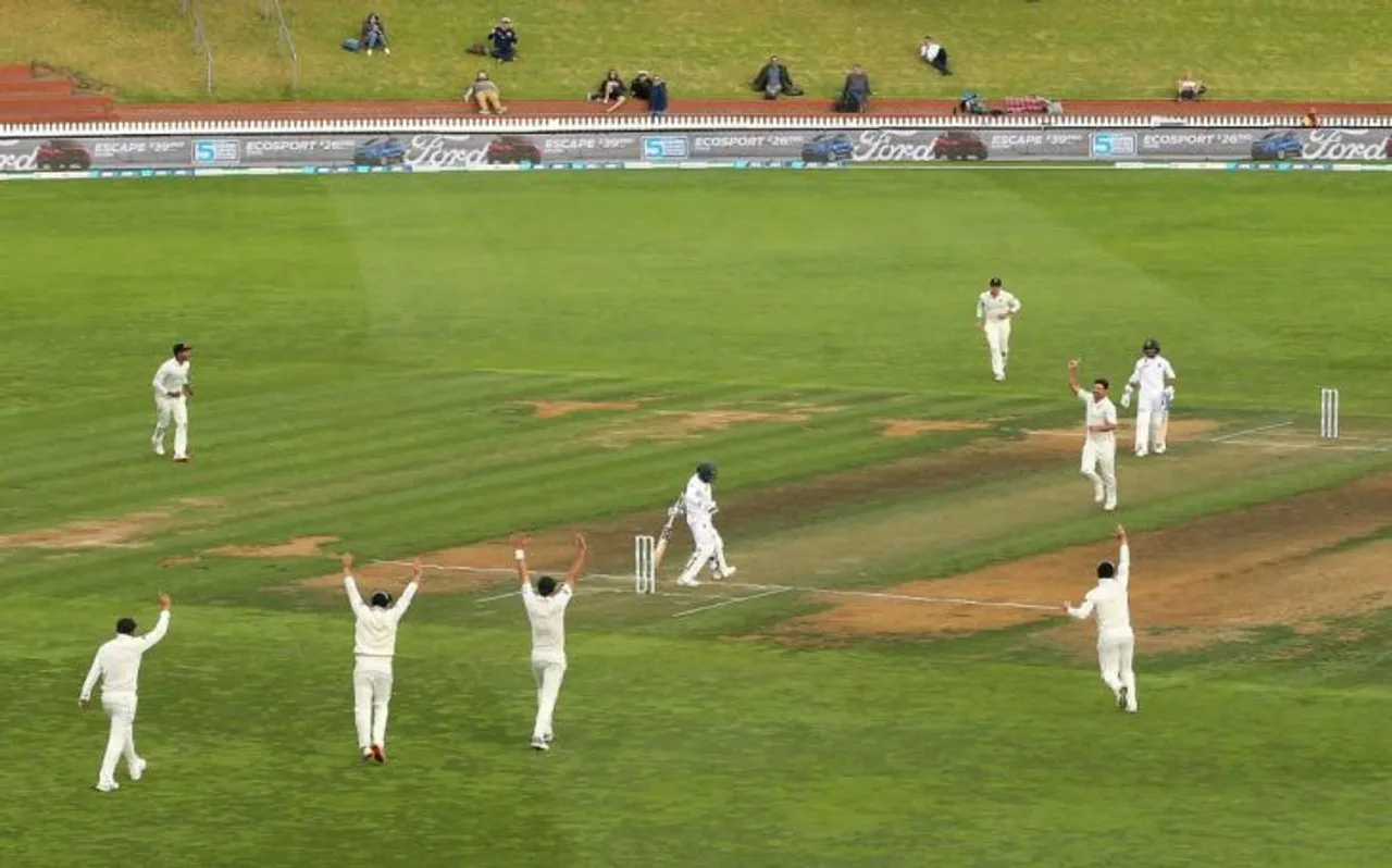 NZ vs BAN: बांग्लादेश की दूसरी पारी भी लड़खड़ाई, तीन दिन के खेल में ही पारी से जीत सकती है न्यूजीलैंड