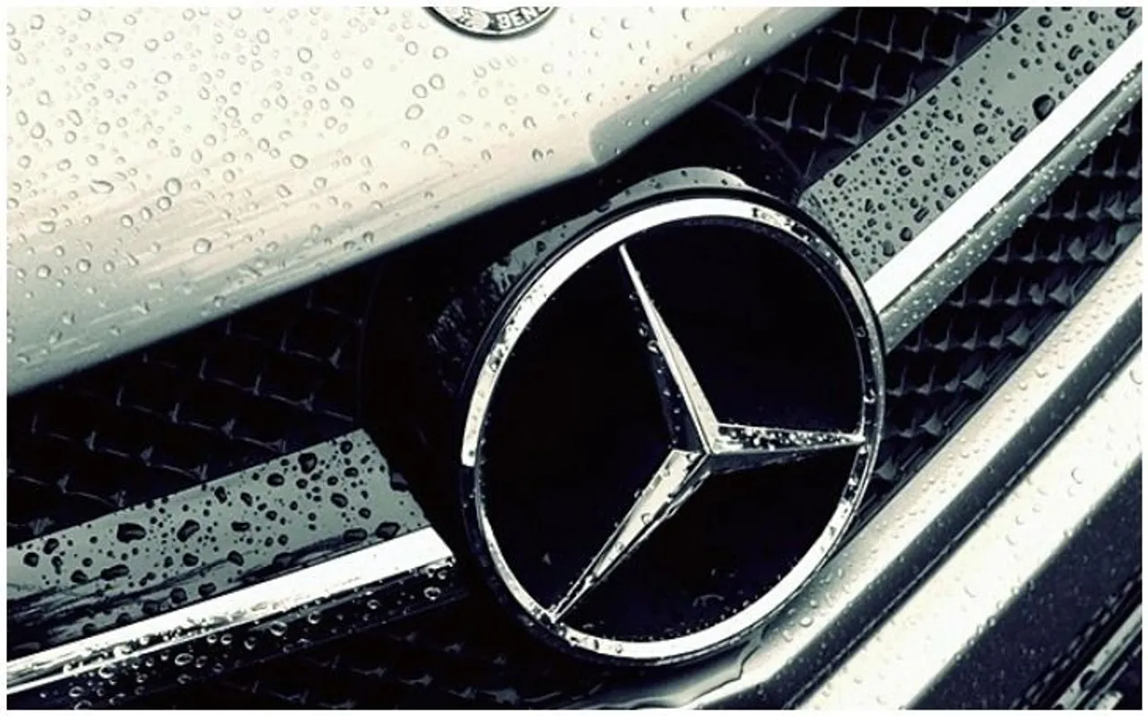 Mercedes Benz : मर्सिडीज बेंज ने लॉन्च की नई एएमजी सी 43 4मैटिक कूपे, जानें क्या है कीमत