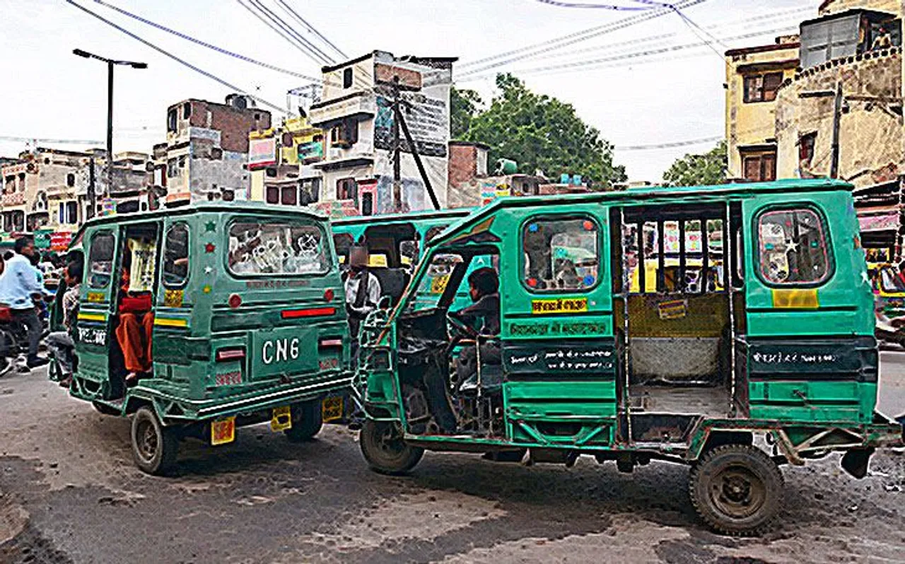 ऑटो गैंग ने DU की छात्रा को बंधक बनाकर की लूटपाट और छेड़खानी
