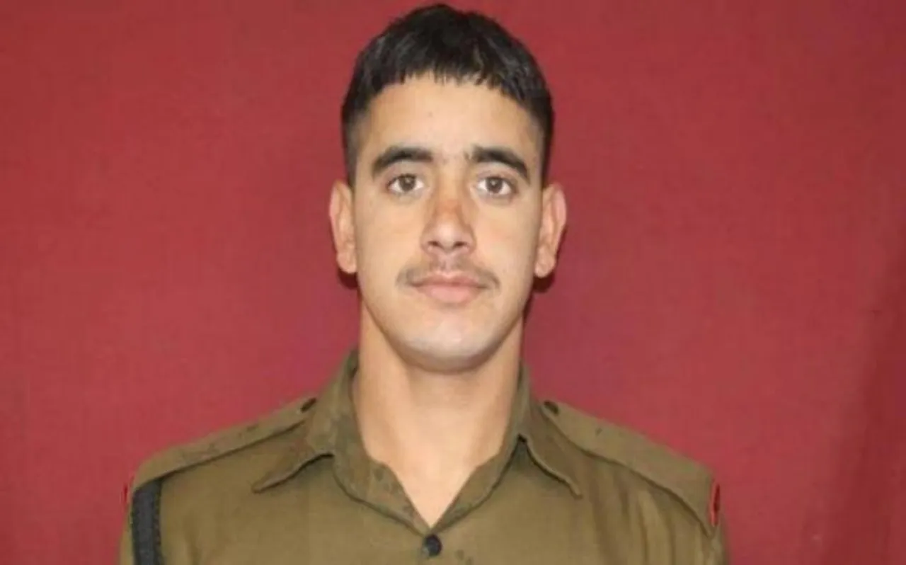 जम्मू-कश्मीर: LoC पर फायरिंग, जवान शहीद, घाटी में तीन जगह आतंकियों और सुरक्षाबलों के बीच मुठभेड़