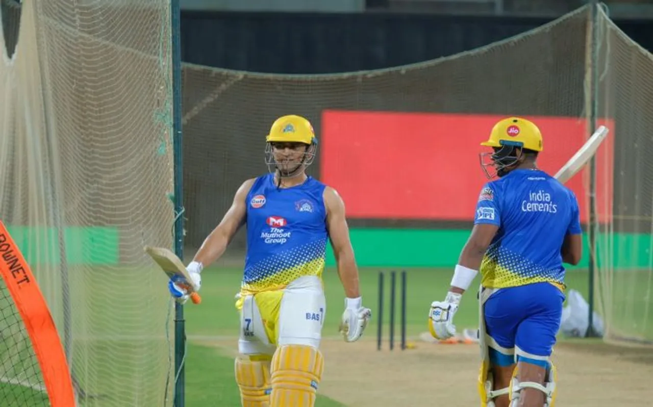 IPL 12: चेन्नई सुपरकिंग्स के कोच ने धोनी को लेकर किया बड़ा ऐलान, इस नंबर पर बल्लेबाजी करेंगे कप्तान