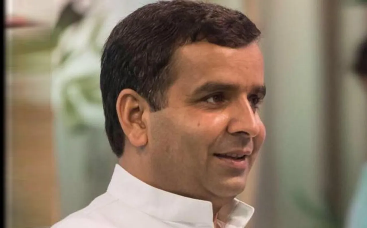 Lok Sabha Election 2019 : राजनीति जो न कराए, सपा नेता धर्मेंद्र यादव ने अपने जीजा को दिया ये बड़ा झटका