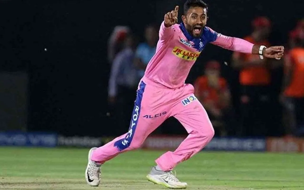 IPL 2019: आरसीबी के खिलाफ श्रेयस गोपाल ने बनाया अनोखा रिकॉर्ड, ऐसा करने वाले दूसरे गेंदबाज बनें
