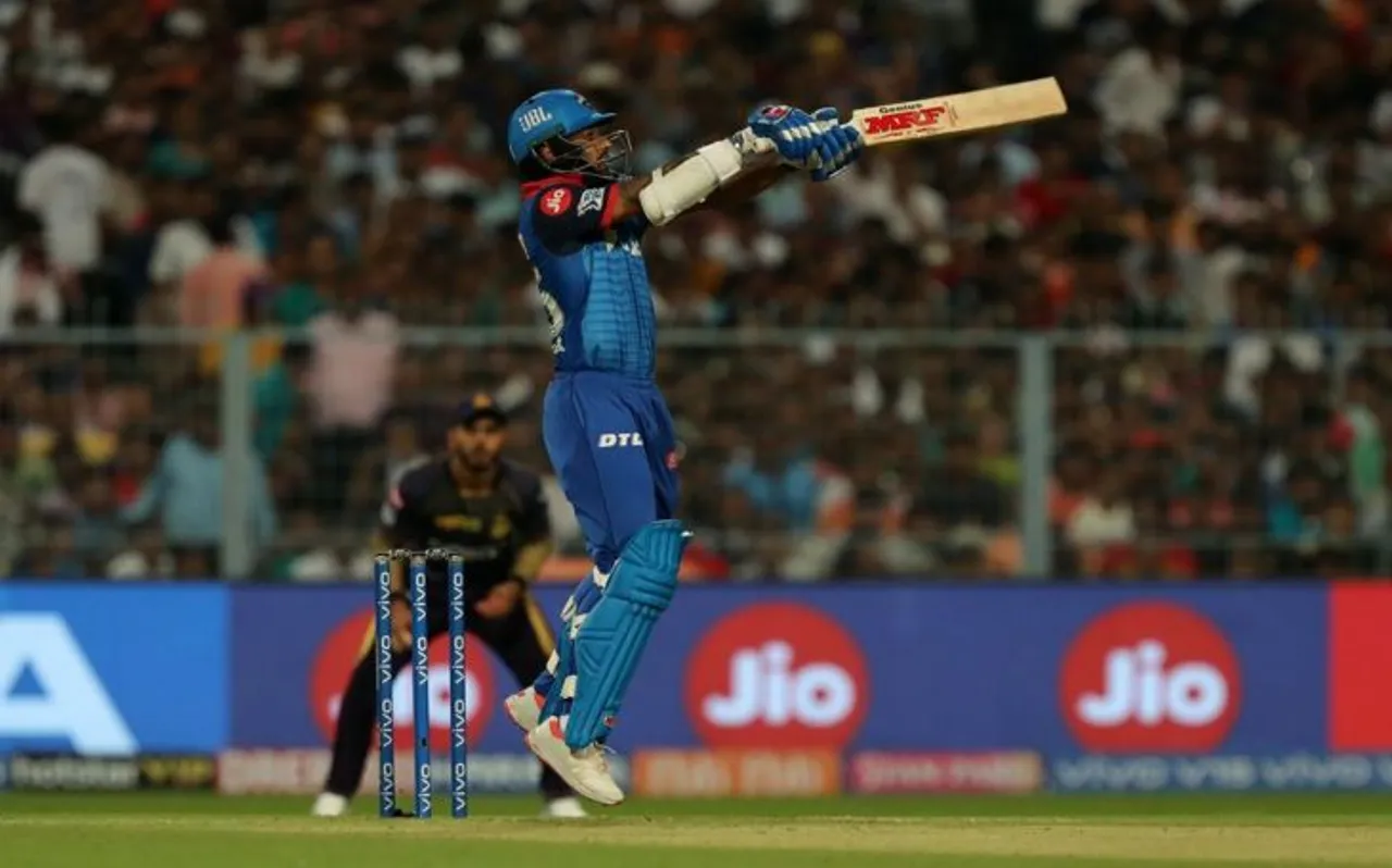 IPL 12, KKR vs DC: कोलकाता की धज्जियां उड़ाने वाले शिखर धवन की बैटिंग से इस शख्स को मिली सबसे ज्यादा खुशी!