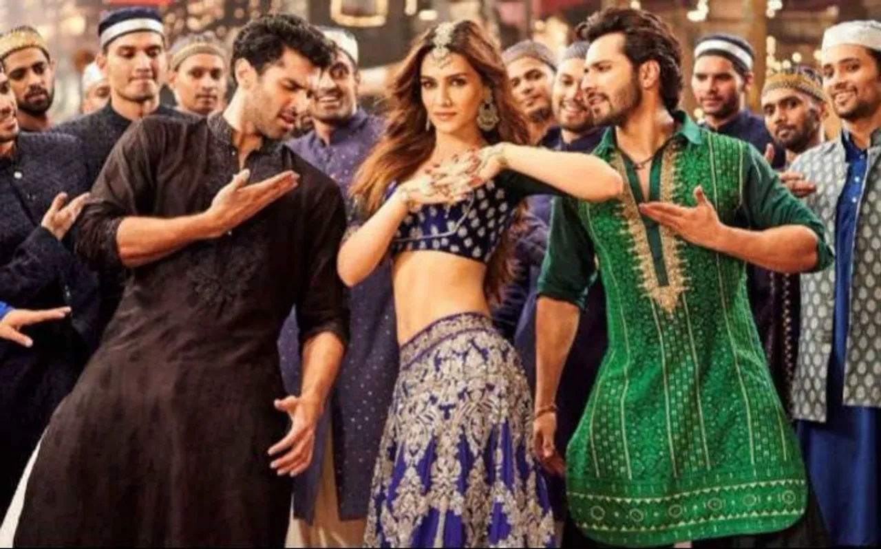 Kalank: कृति सेनन की कातिलाना अदाओं के साथ रिलीज हुआ 'ऐरा गैरा' सॉन्ग, साथ में नजर आए आदित्य-वरुण धवन