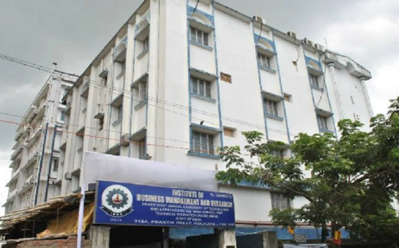 माखनलाल विश्वविद्यालय के पूर्व कुलपति पर ईओडब्ल्यू ने की एफआईआर दर्ज, जानें क्या है मामला