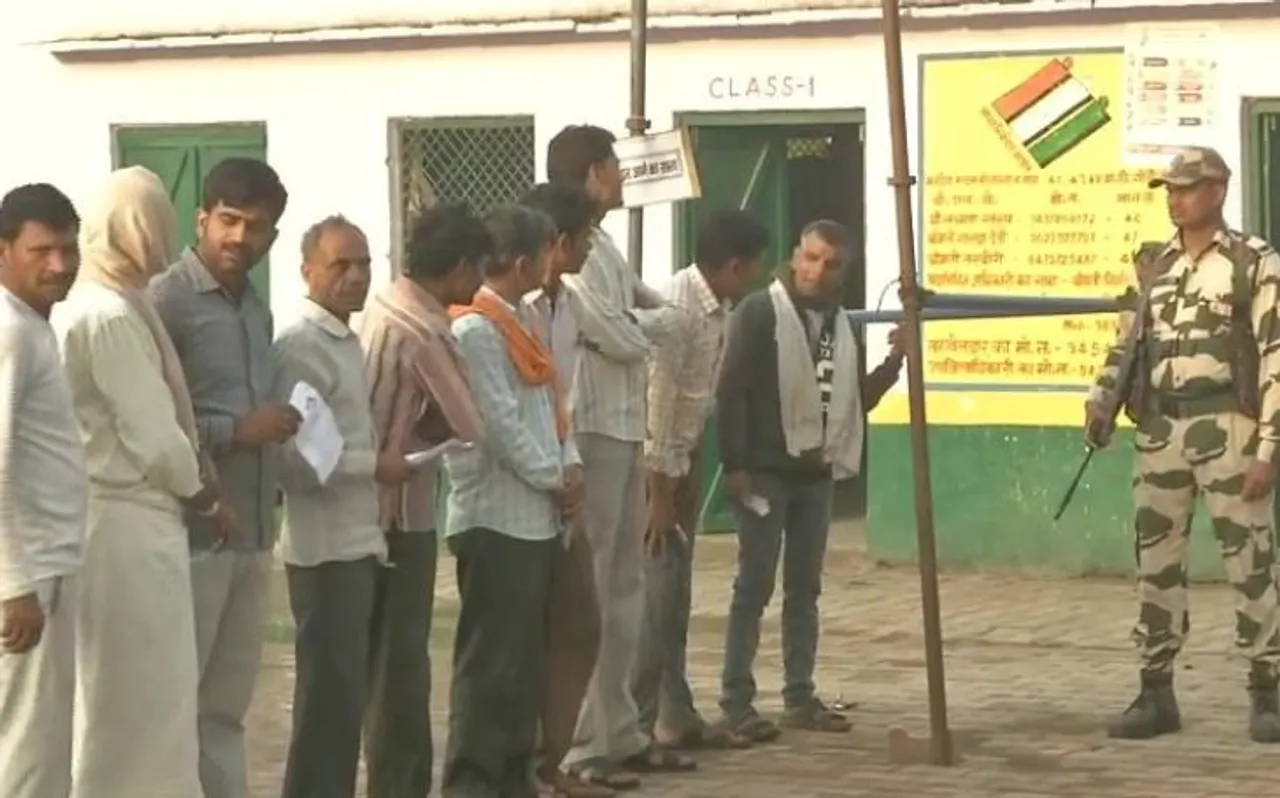 उत्तर प्रदेश : 9 जिलों की 8 लोकसभा सीटों पर मतदान शुरू, चुनावी मैदान में हैं ये दिग्गज