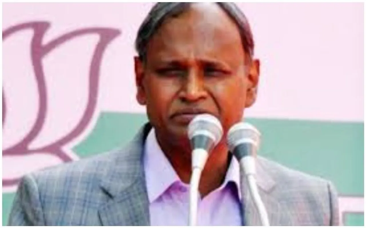 BJP सांसद उदित राज के नरम पड़े बगावती सुर, 5 घंटे के भीतर फिर बने 'चौकीदार'