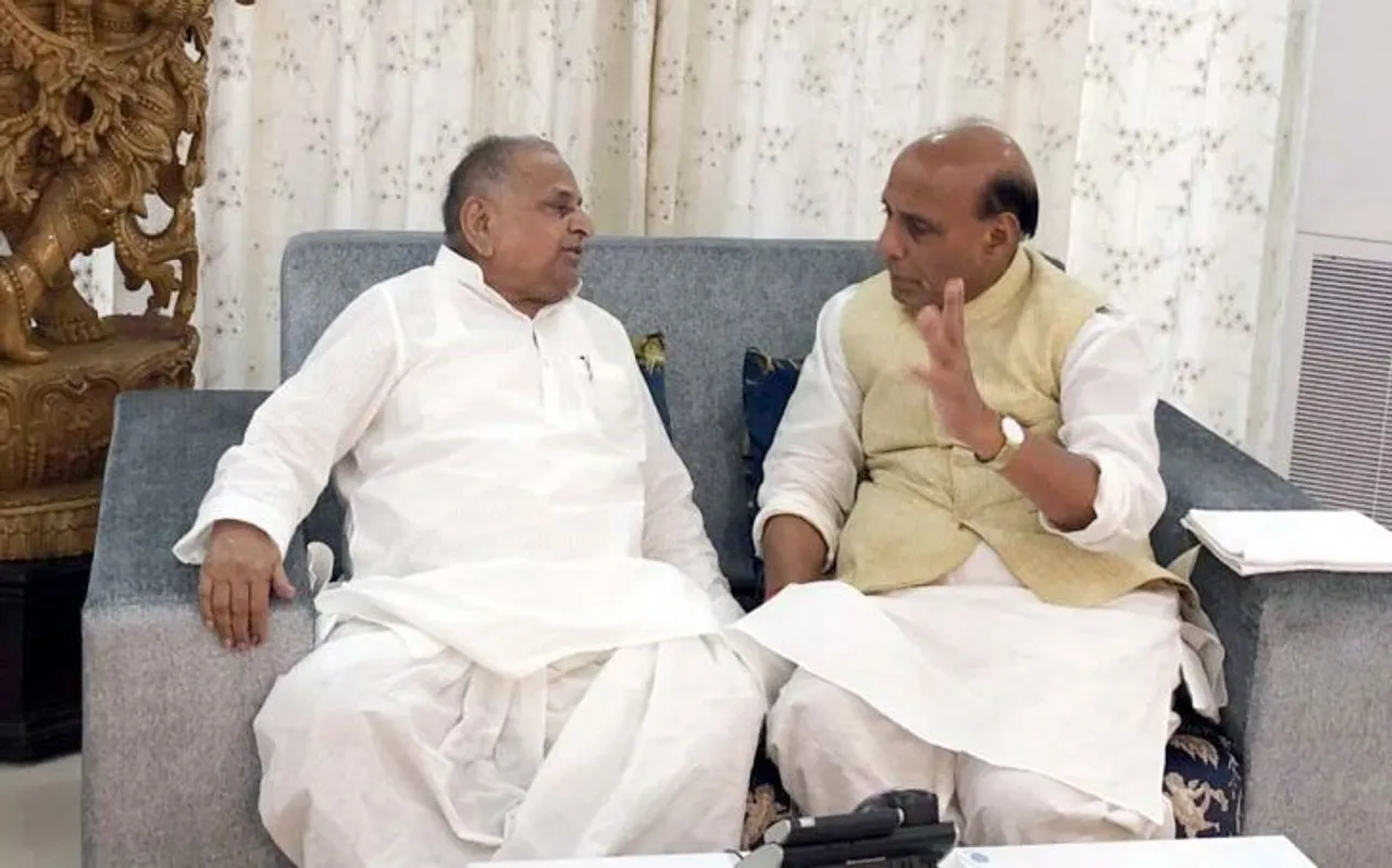 बीमार मुलायम से मिलने उनके घर पहुंचे गृह मंत्री राजनाथ सिंह