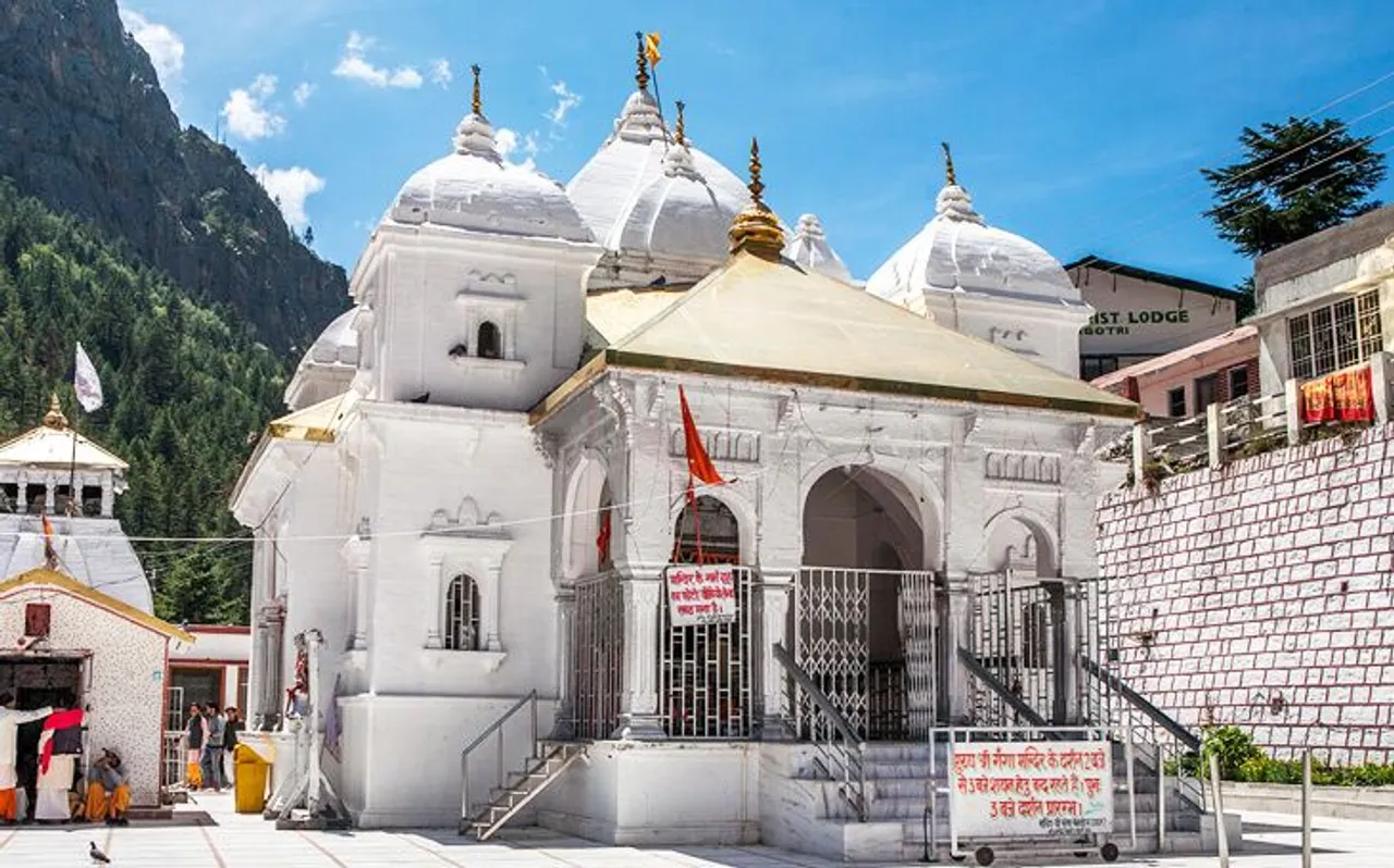 अक्षय तृतीया पर खुल रहे हैं गंगोत्री धाम के कपाट, जानें कैसे जाएं