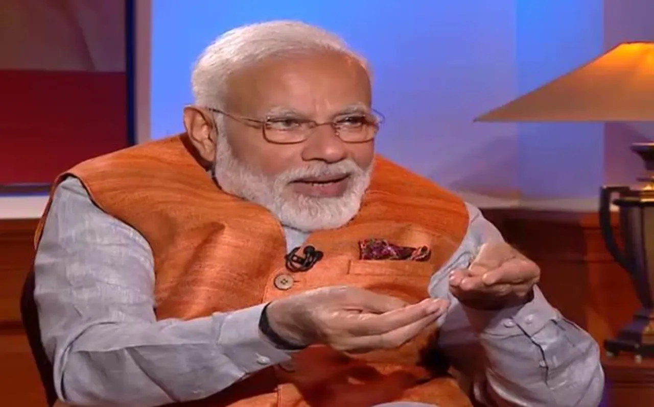 PM Narendra Modi Exclusive: खाने में आम, गुजराती खाकड़ा और पोशाक में हाफ स्लीव कुर्ता है पसंद