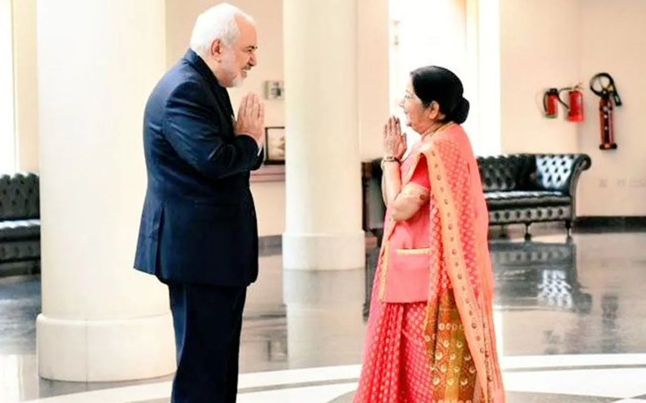 ईरान के विदेश मंत्री का भारत दौरा, सुषमा स्वराज से मिलकर द्विपक्षीय संबंधों पर की चर्चा