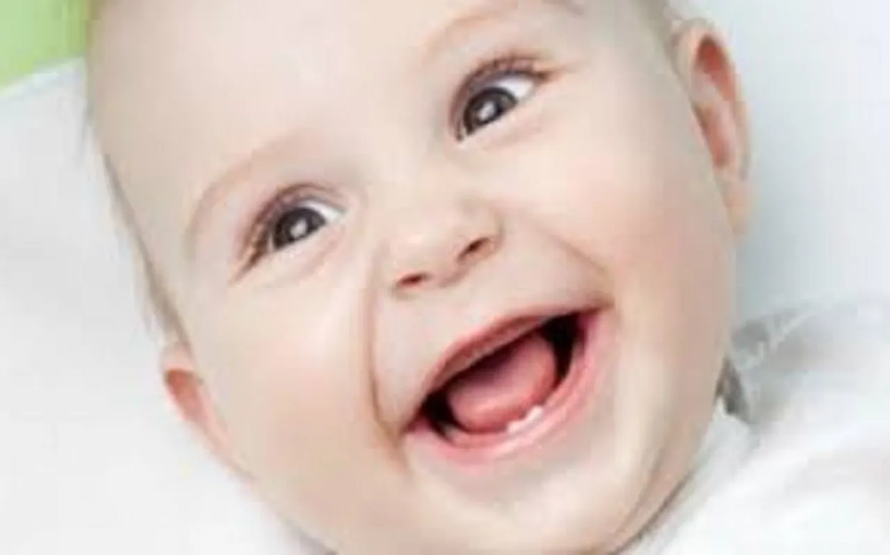नवजात बच्ची के पैदा होते ही डॉक्टर और परिजन रह गए हैरान, पढ़ें पूरी खबर
