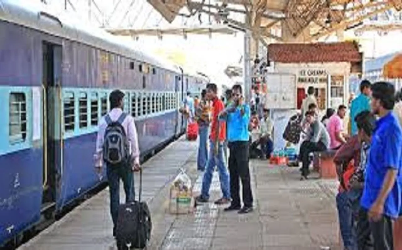 रेल यात्रियों की बढ़ सकती है परेशानी, 22 ट्रेनें हुईं रद्द, जानें क्या है वजह