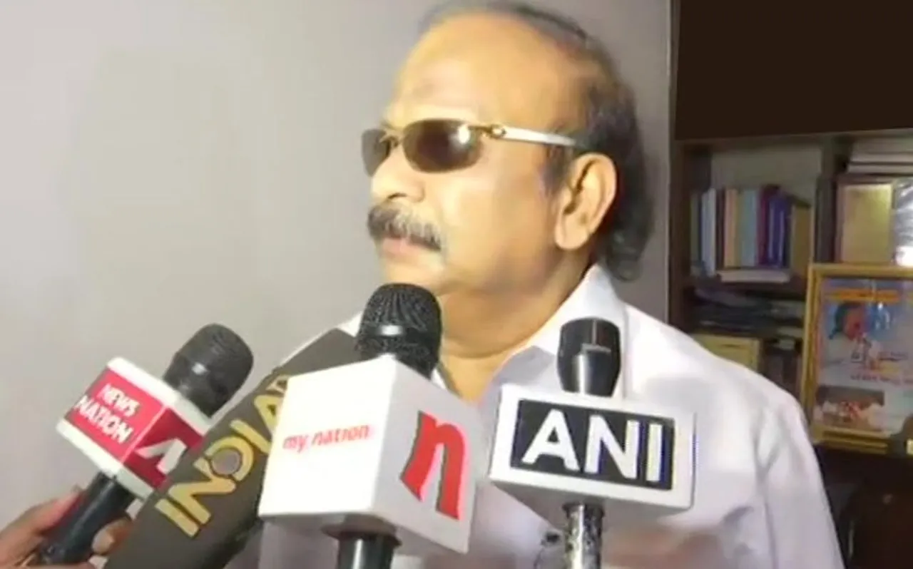 कर्नाटक कांग्रेस में कोहराम, कांग्रेस नेता रोशन बेग ने मुस्‍लिमों से की NDA के साथ आने की अपील