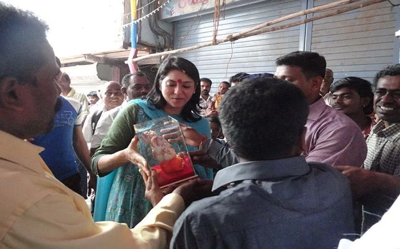 Mumbai North Central: लोकसभा इलेक्शन रिजल्ट्स 2019 Live Updates, जीत की ओर पूनम महाजन