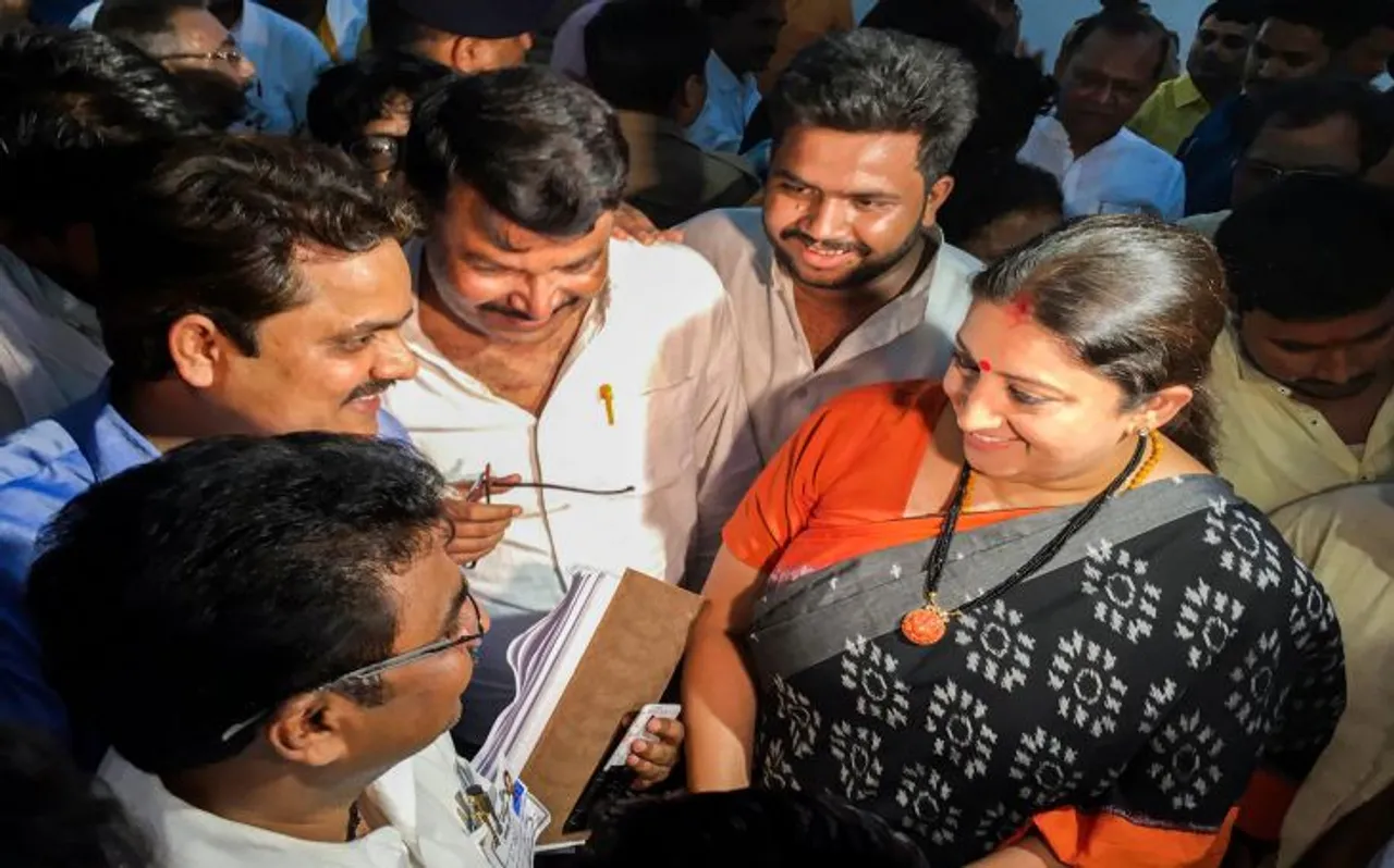 Election Results 2019: अमेठी में बड़ी जीत के बाद इस खास अंदाज में दिया स्मृति ईरानी ने लोगों को धन्यवाद