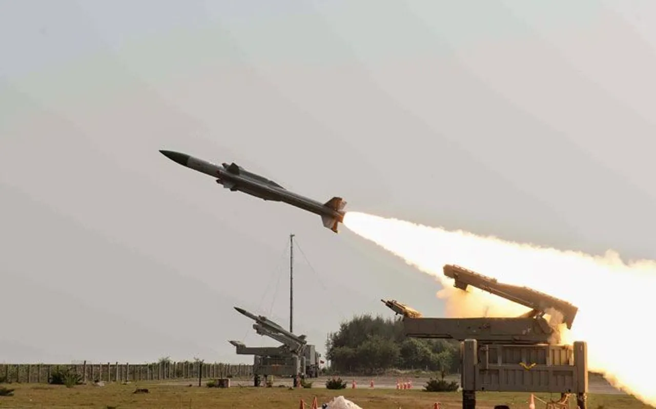 अब दुश्मन की खैर नहीं! DRDO ने Akash-1S मिसाइल का किया परीक्षण