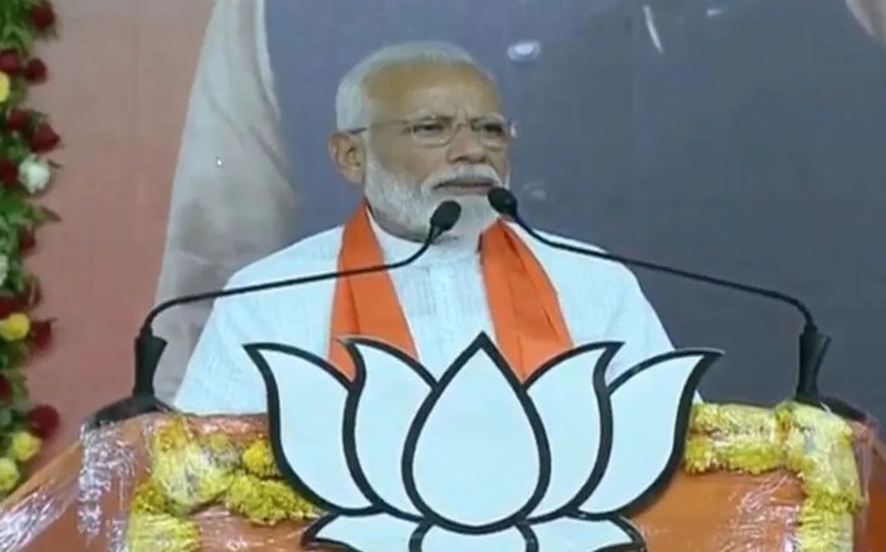 पीएम मोदी ने अरुण जेटली से की मुलाकात, करीब 25 मिनट तक हुई बातचीत