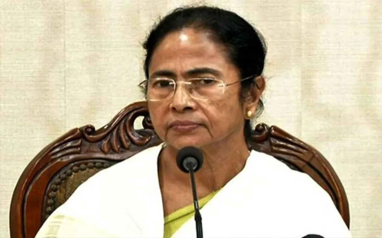 ममता के काफिले के सामने जयश्री राम का नारा लगाने वालों को गिरफ्तार किया गया