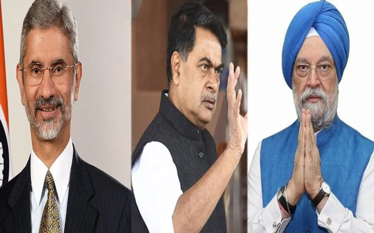 3 पूर्व नौकरशाह पर पीएम नरेंद्र मोदी ने जताया भरोसा, मंत्री पद की दिलाई शपथ