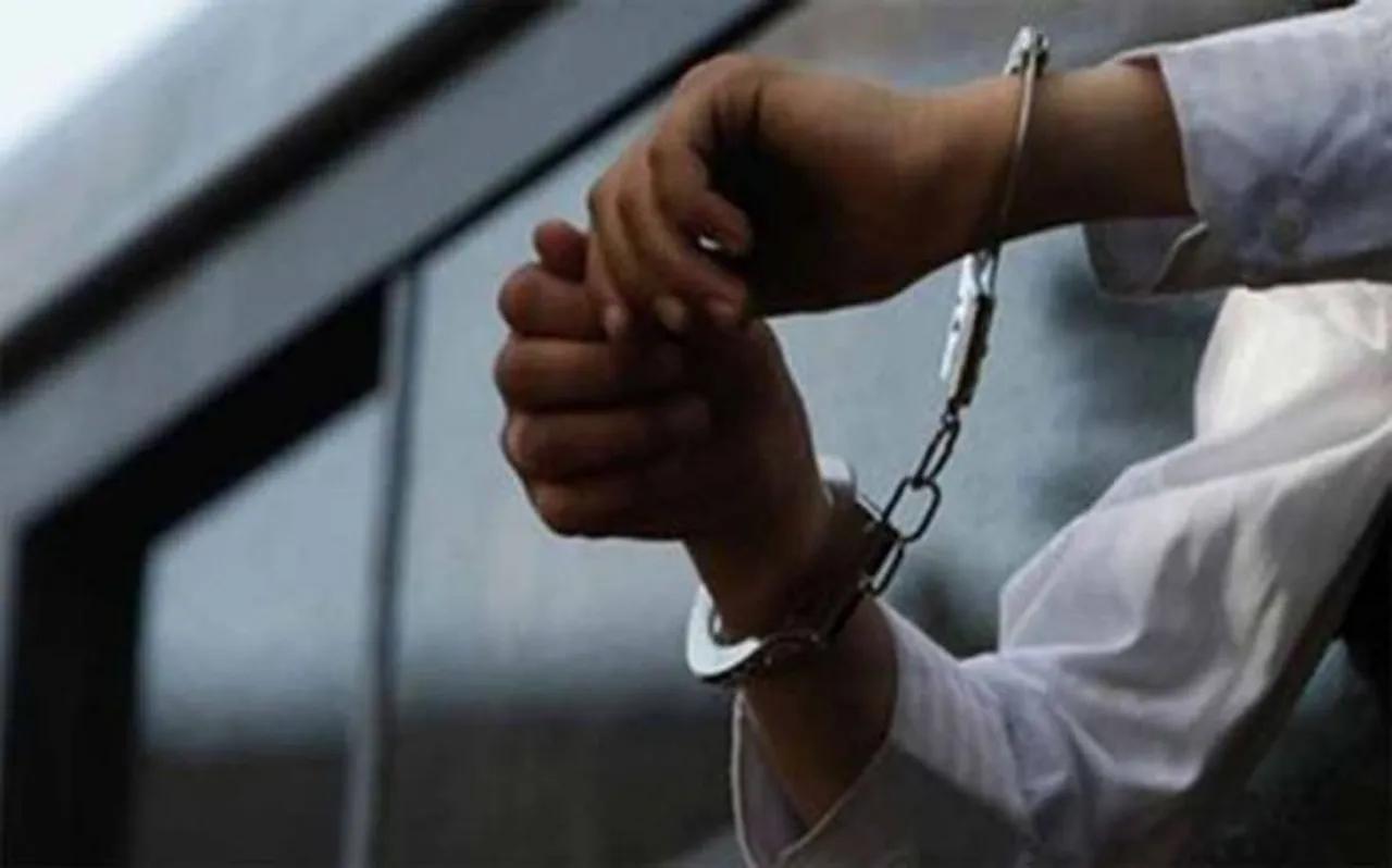 IAS के एग्जाम में फेल हुआ तो खुद बन गया IPS, पुलिस ने किया गिरफ्तार