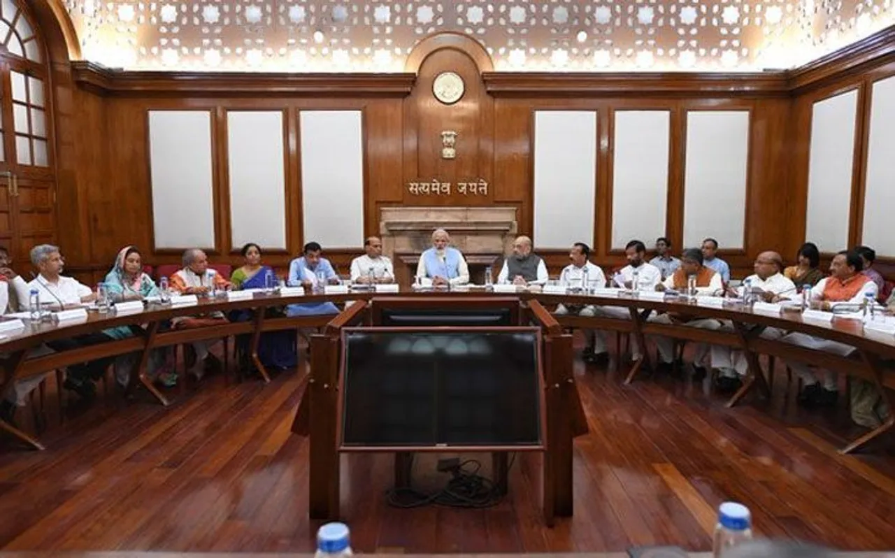 नई मोदी सरकार के कैबिनेट केंद्रीय मंत्रियों में 22 पर आपराधिक मामले दर्ज, इतनेे हैं करोड़पति