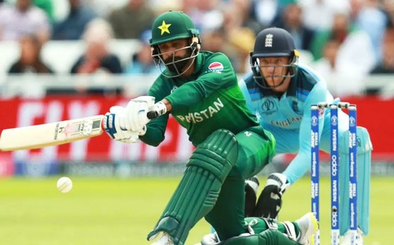 World Cup: पाकिस्तान ने इंग्लिश गेंदबाजों की जमकर पिटाई, बनाया यह ऐतिहासिक रिकॉर्ड