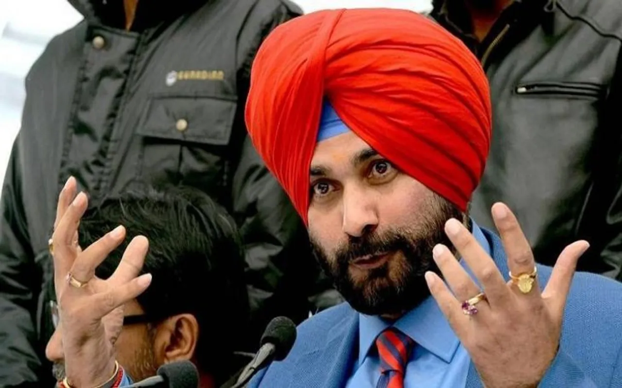नवजोत सिंह सिद्धू ने CM कैप्टन अमरिंदर सिंह पर साधा निशाना, कही ये बड़ी बात