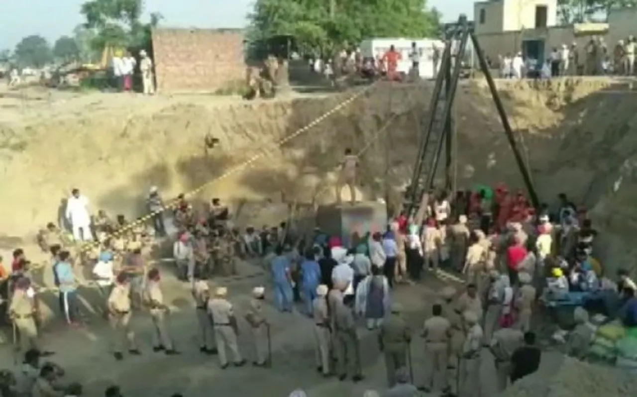 Punjab: जिंदगी की जंग हारा 2 साल का फतेहवीर, खेलते-खेलते गिरा था बोरवेल में