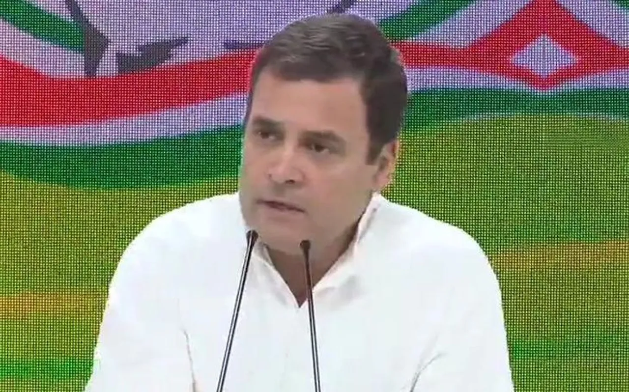 राहुल गांधी ने पत्रकार की गिरफ्तारी मामले में Tweet कर CM योगी आदित्यनाथ पर कसा तंज