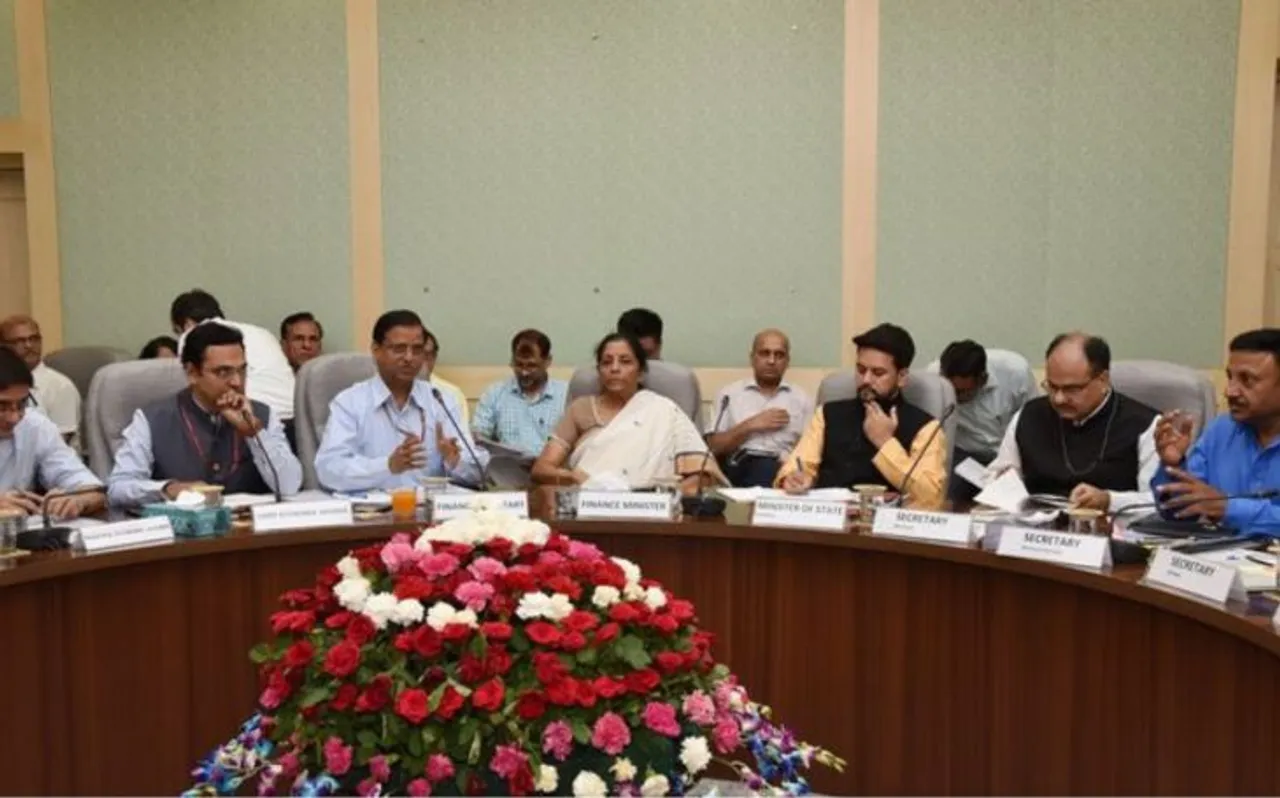बजट से पहले निर्मला सीतारमण ने की बैंकरों के साथ बैठक, इन मुद्दों पर हुई चर्चा