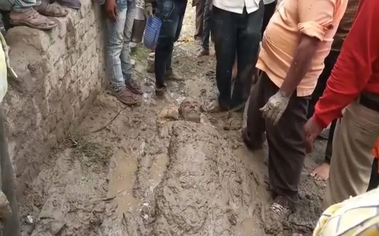ग्रामीणों ने अनूठी और देसी तरकीब के जरिए करंट से झुलसे व्यक्ति की बचाई जान, सभी रह गए हैरान