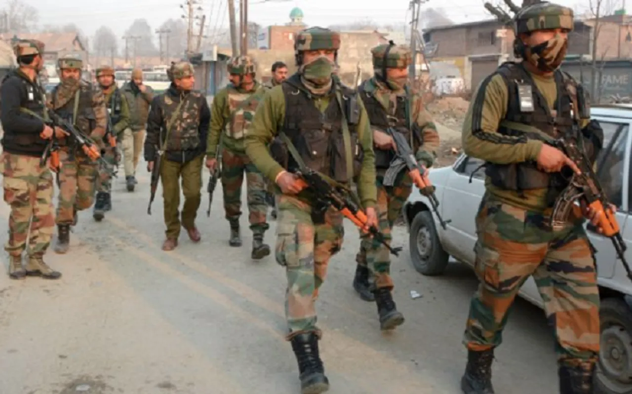 कंगाल पाकिस्तान नहीं लगा पा रहा आतंक पर लगाम, पुलवामा में फिर आतंकी हमले की जताई आशंका