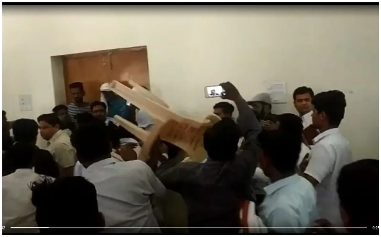 महाराष्ट्र : बसपा प्रदेश प्रभारी की बैठक में पार्टी कार्यकर्ताओं ने महासचिव के साथ की हाथापाई