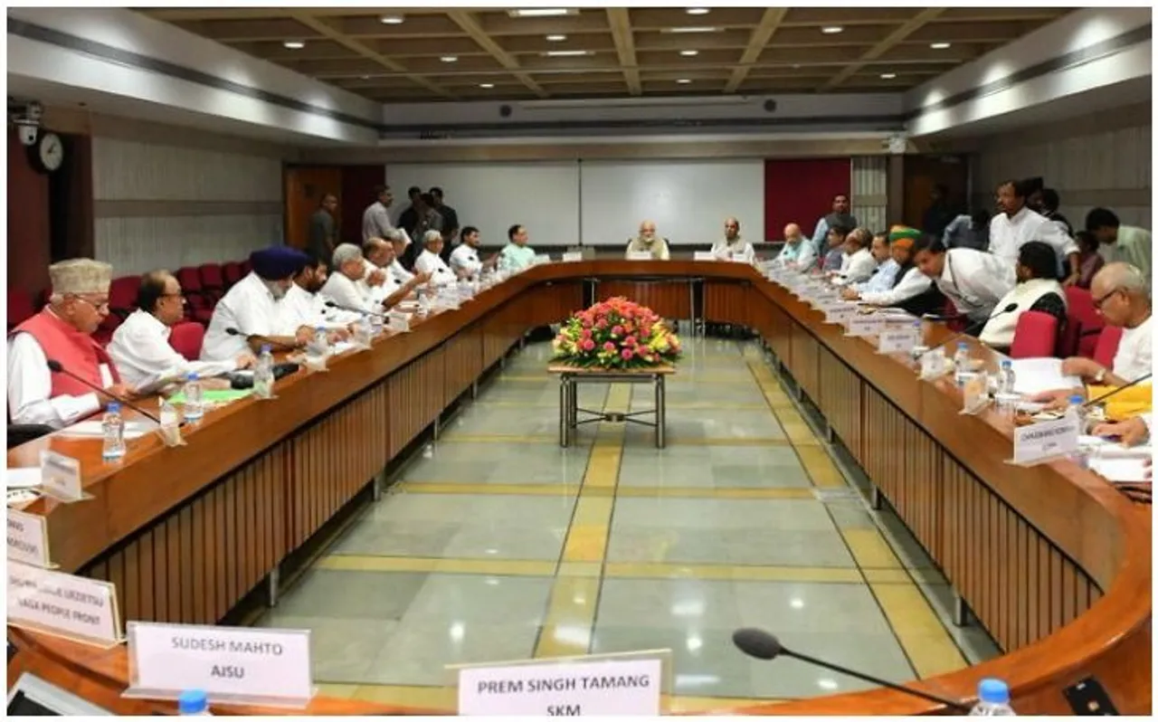 One Nation-One Election : केंद्र की सर्वदलीय बैठक में नहीं पहुंचे उद्धव ठाकरे, जानिए क्या थी वजह