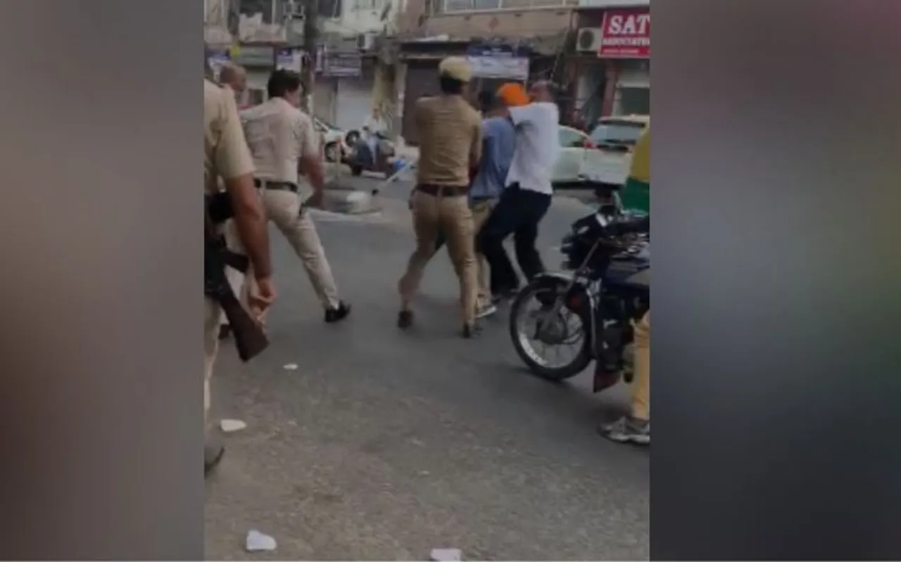 मुखर्जी नगर: सिख के साथ मारपीट मामले में एक और Video Viral, पहले  पुलिस ने की थी  पिटाई फिर....