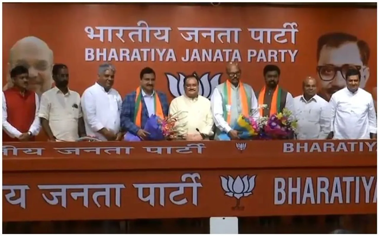 आंध्र प्रदेश में टीडीपी चीफ चंद्रबाबू नायडू को बड़ा झटका 4 राज्य सभा सांसद बीजेपी में हुए शामिल