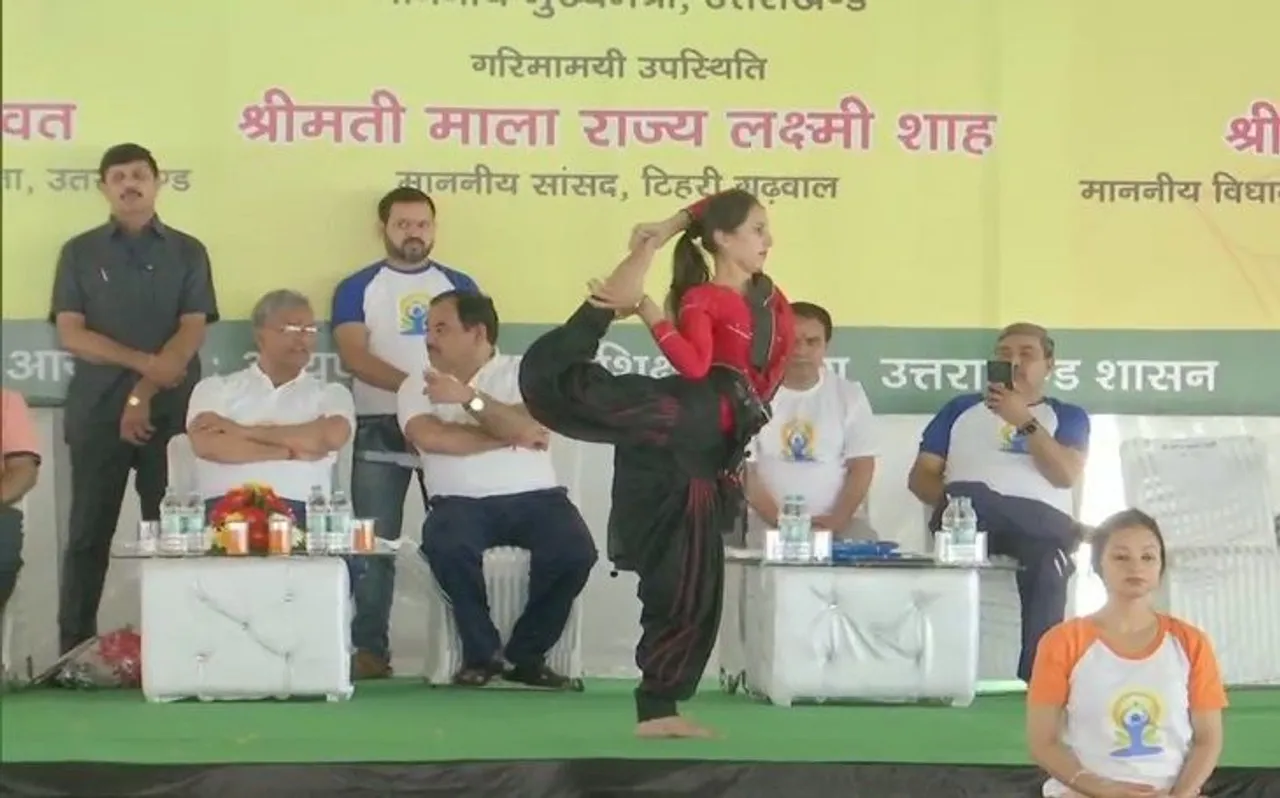 International Yoga Day: सीएम त्रिवेंद्र रावत बोले- मोदी के प्रयासों से योग को मिली अंतरराष्ट्रीय मान्यता