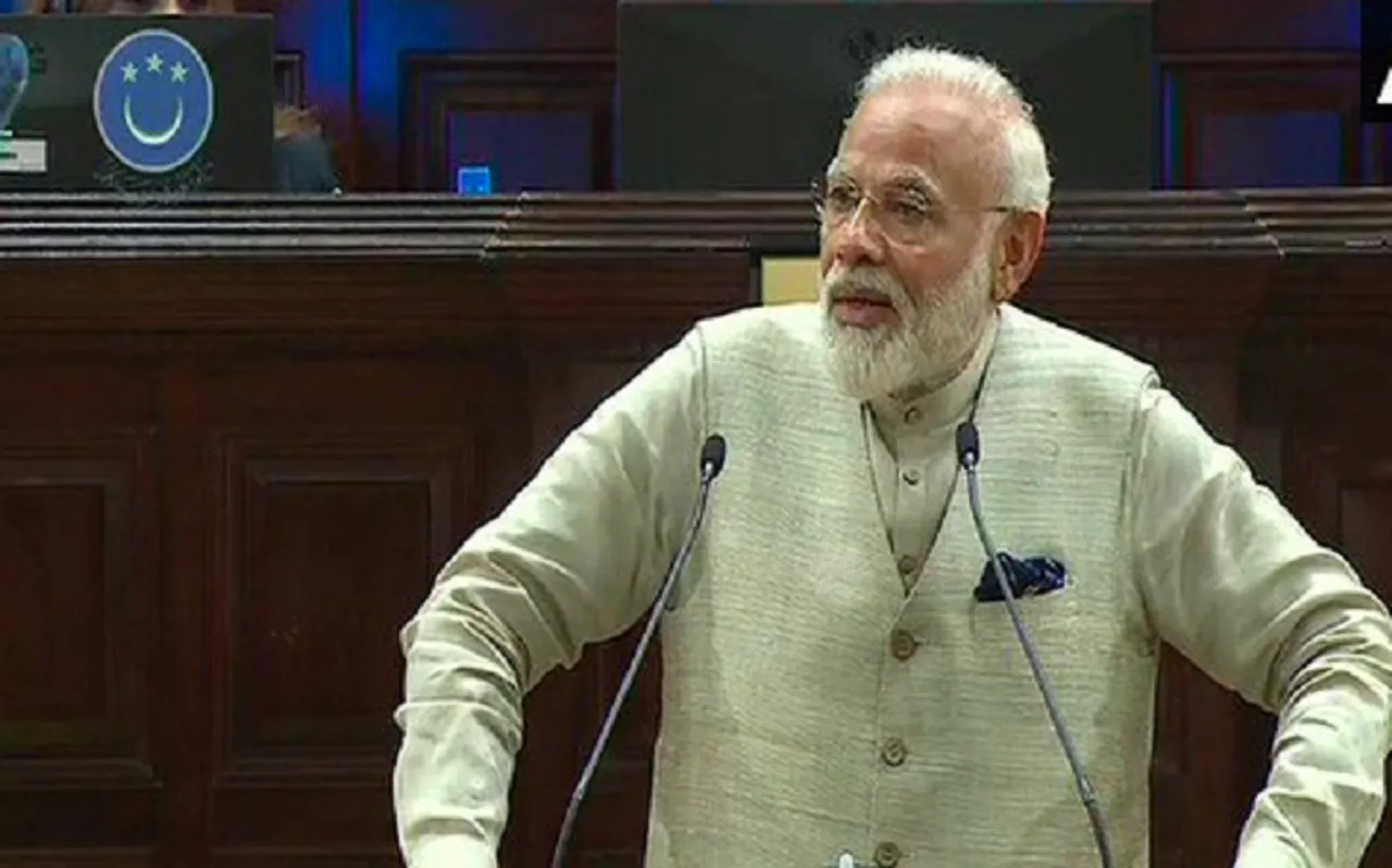 प्रधानमंत्री नरेंद्र मोदी ने देश के विकास को गति देने के लिए किया मंथन