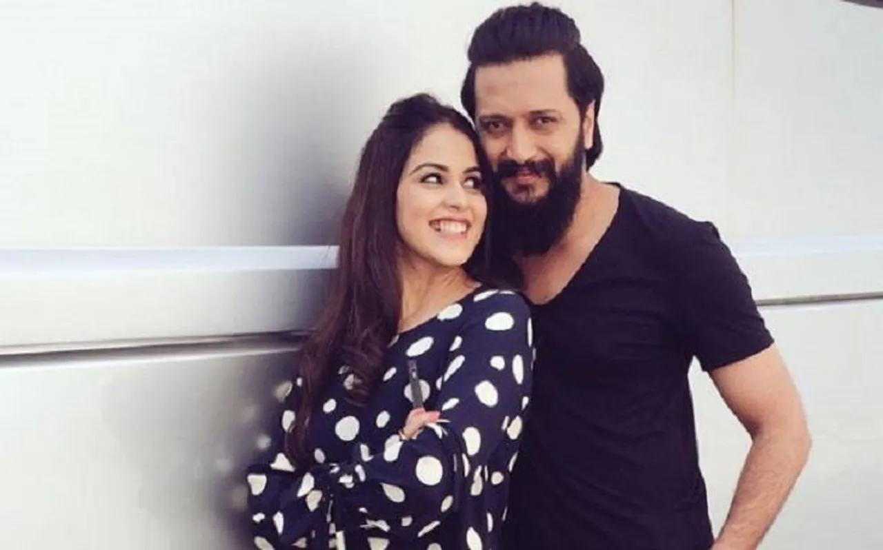 'जोरू का गुलाम' बन बीवी के पैर दबाते नजर आए रितेश देशमुख, देखें मजेदार Video