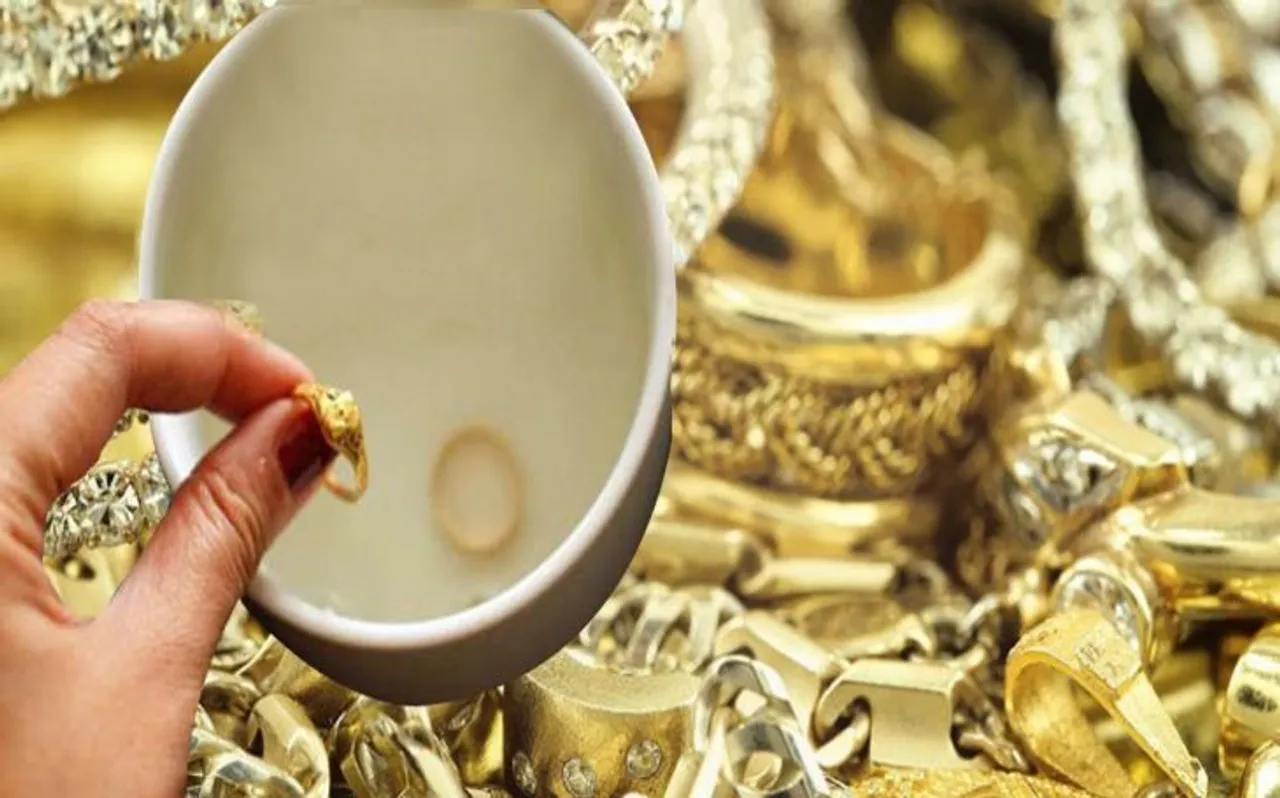 Gold-Silver Price Today: ऊपरी भाव पर सोने-चांदी में आज क्या करें, क्या है Experts की राय, पढ़ें पूरी खबर